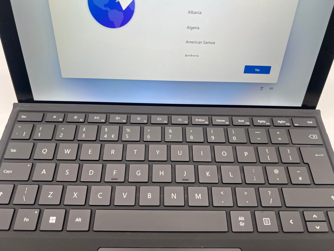 Microsoft Surface Pro 6 (Refurbished)- Type Cover included - Intel Core i5-8350 - 8GB RAM, 256GB SSD, Windows 11 Pro