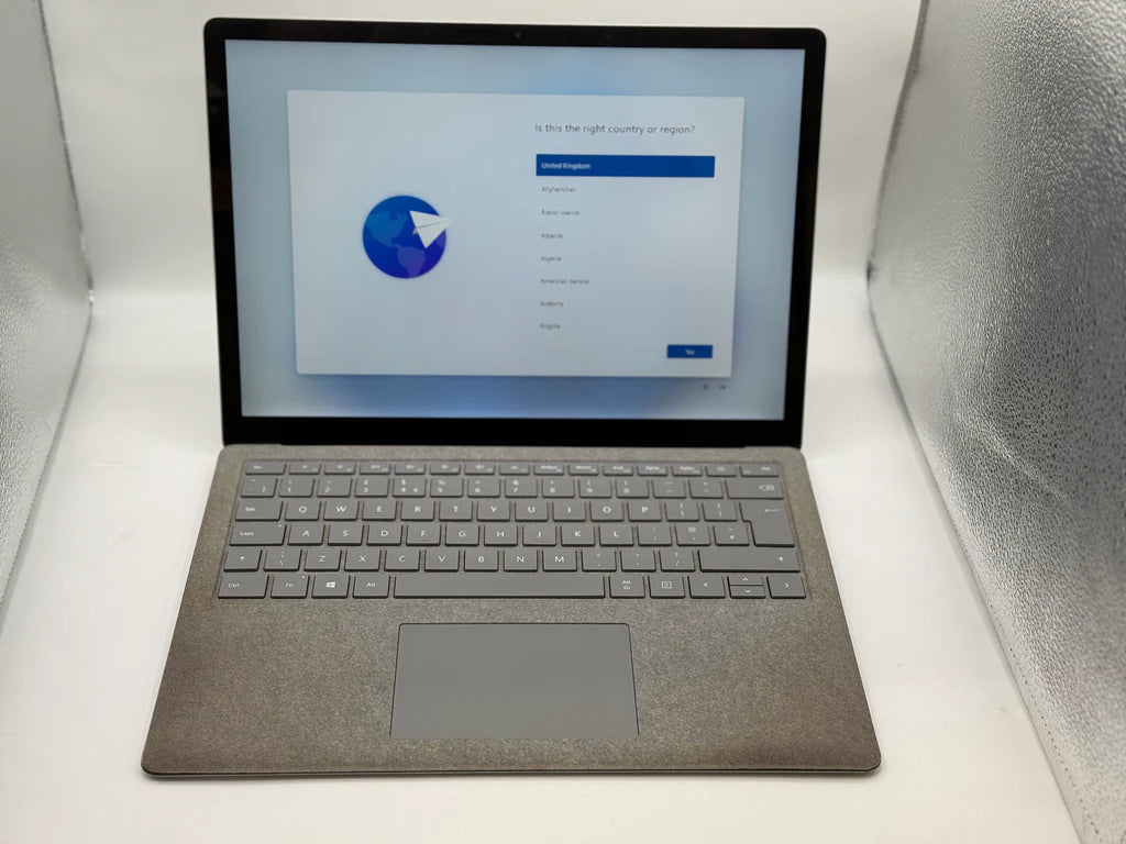 Microsoft Surface Laptop 2 - Intel Core i7-8650U, 16GB RAM, 512GB SSD, Windows 11 Pro - Refurbished