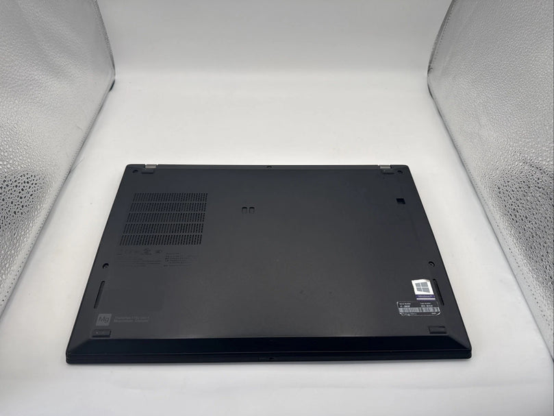 Lenovo ThinkPad T14s 14 inch laptop base view