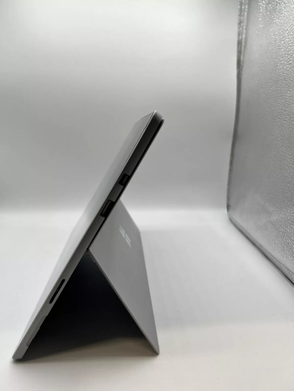 Microsoft Surface Pro 6 (Refurbished)- Intel Core i5-8350 - 8GB RAM, 256GB SSD, Windows 11 Pro